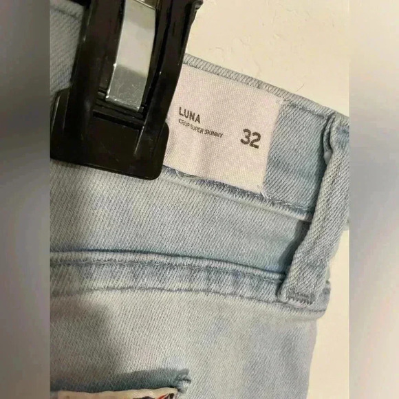 Hudson Light Wash Luna Cropped Super Skinny Silver Sequined Jeans Womens Size 32 - Picture 6 of 9